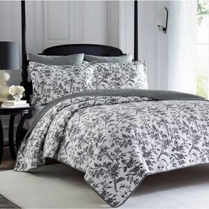 Elegant Laura Ashley Black and White Floral Amberley Quilt Set ~ Full/Queen